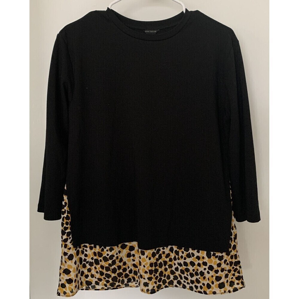 Ann Taylor Stretchy Pullover Top Cheetah Print Hang-out at Bottom Size Small